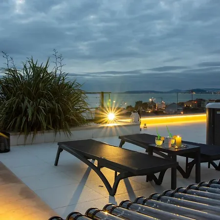 Unique 9 Apartamento