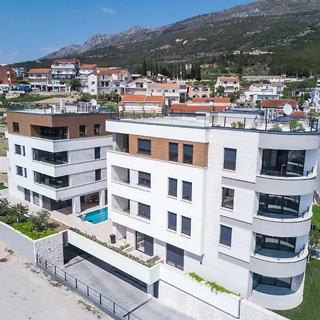 Διαμέρισμα Unique 9