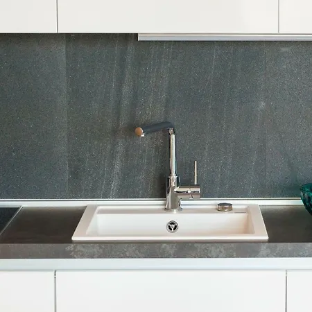 Unique 9 Apartamento Podstrana