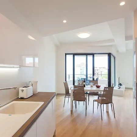 Unique 9 Apartamento