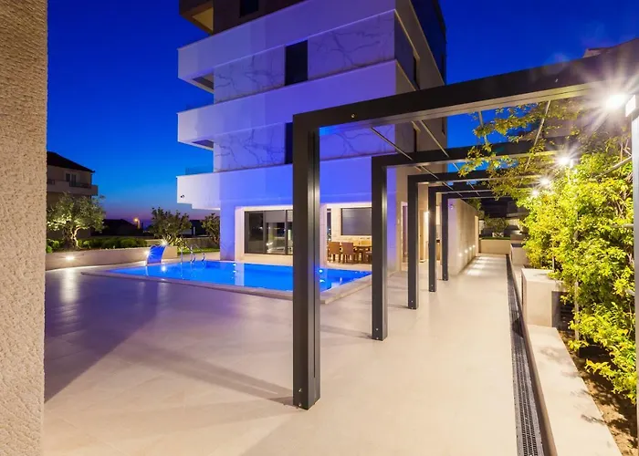 Unique 9 Apartmán Podstrana