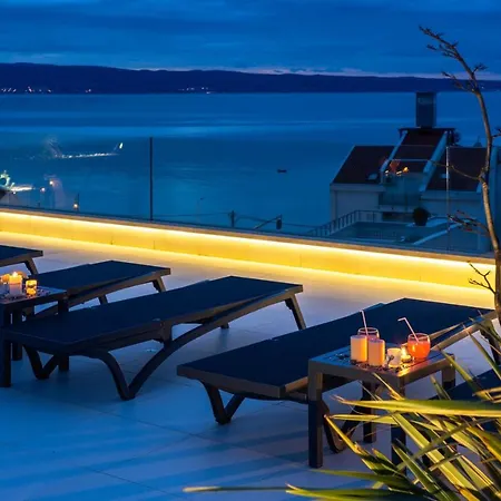 Unique 9 Apartamento *