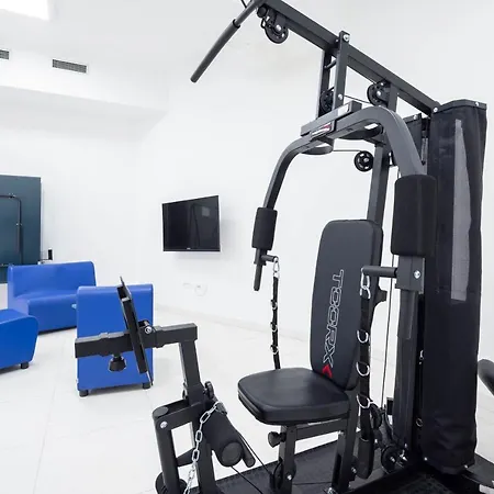 Unique 9 * بودْسْتغانا