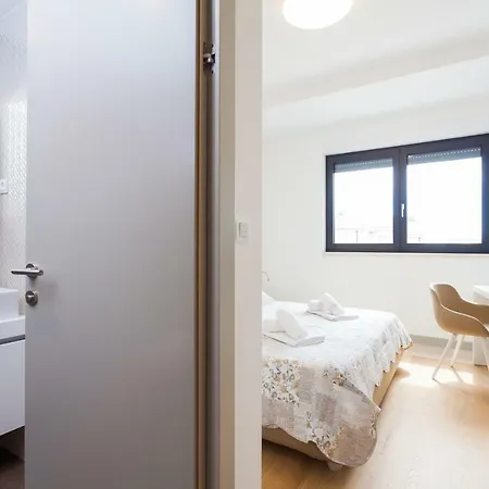 Apartamento Unique 9 *