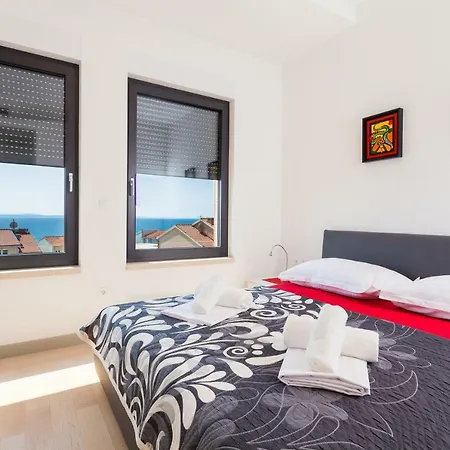 Unique 9 Apartamento Podstrana