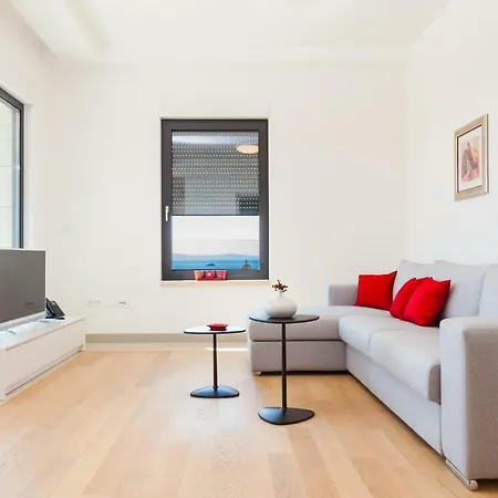 Unique 9 Apartamento