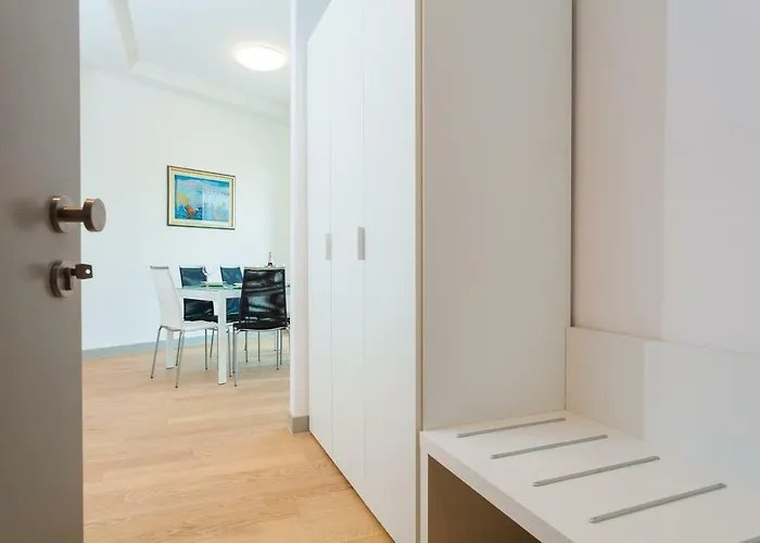 Διαμέρισμα Unique 9